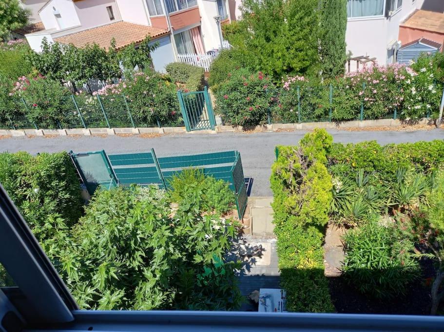 Raisin D'Or, T2, Parking, Piscine Apartment Agde Bagian luar foto